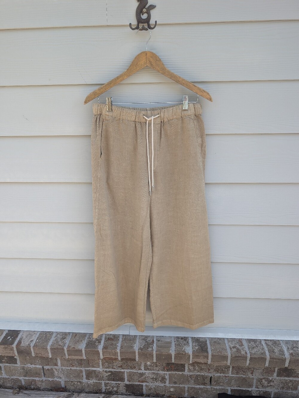 Universal Thread Pants NWOT Size M Light Brown Cropped Wide Leg High Waist